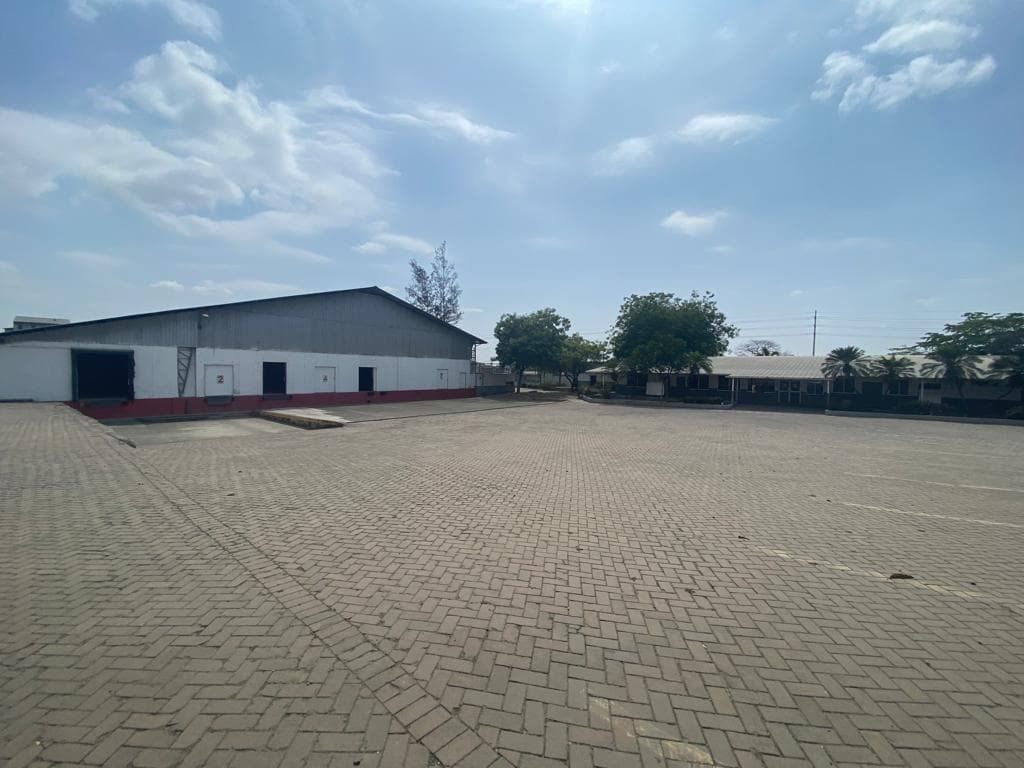 Guayaquil Vía Daule Inmaconsa se vende bodega - 1