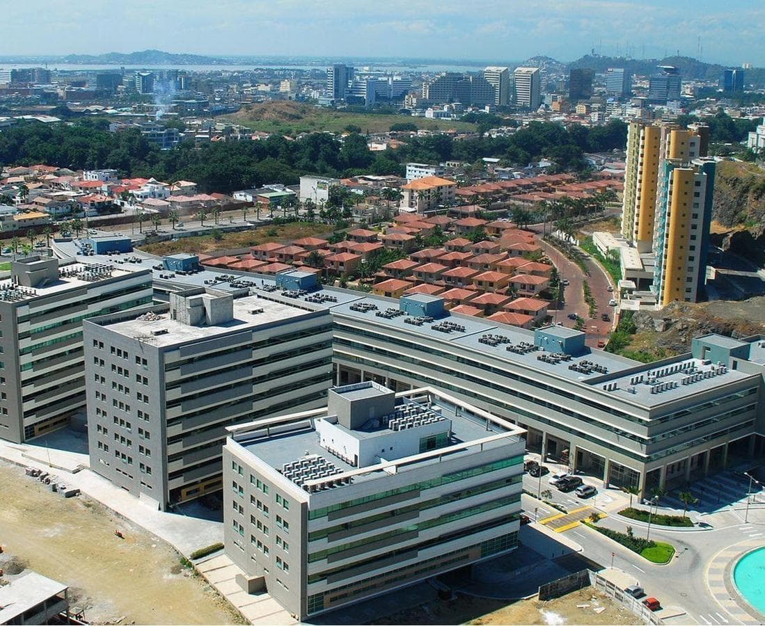 Parque Empresarial Colon se alquila local planta baja de 500 m2 - 1