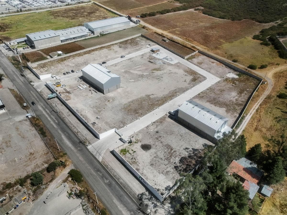 VENDO TERRENO INDUSTRIAL ALTO IMPACTO EN CALACALI - 1