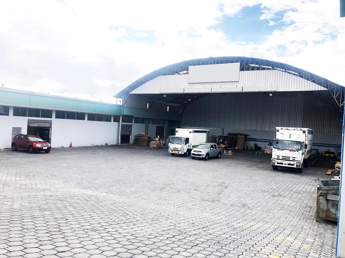 TERRENO, GALPÓN Y OFICINAS INDUSTRIALES DE ALTO IMPACTO EN CARCELEN INDUSTRIAL - 1