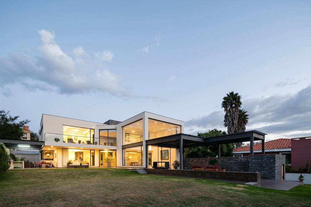 CASA DE LUJO 3 DORMITORIOS CON SUITE INDEPENDIENTE, Santa Inés Cumbayá - 1