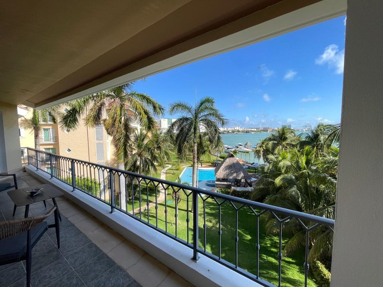 Departamento en Venta en Isla Dorada Cancun - 1