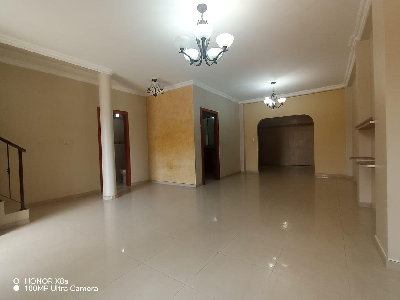 Venta de Casa en Urb. El Condado Vicolinci, 3 Habitaciones. M.N. - 1