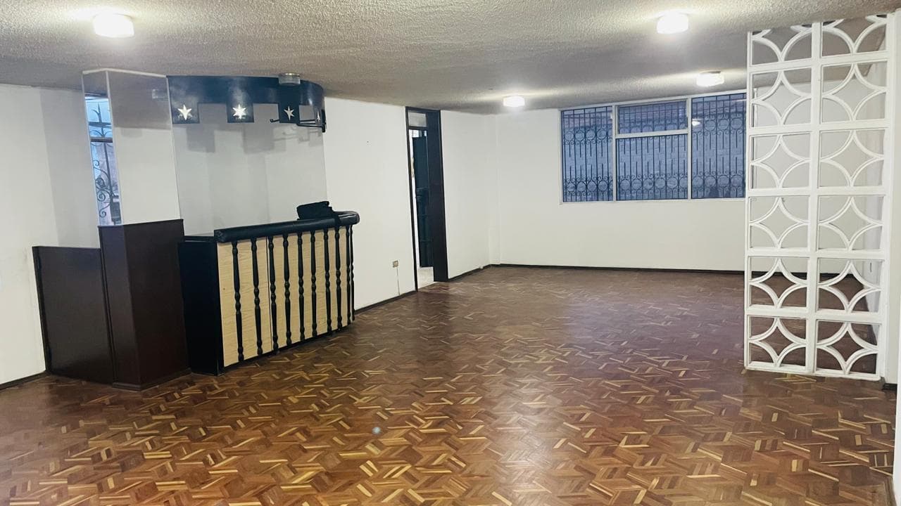 Departamento amplio en venta sector Ponciano - 1