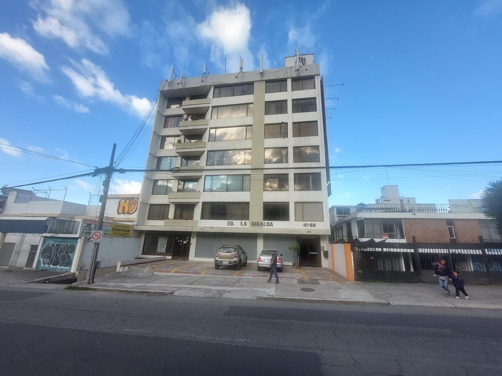 Departamento en Avenida América y Veracruz- Edificio La Giralda - 1