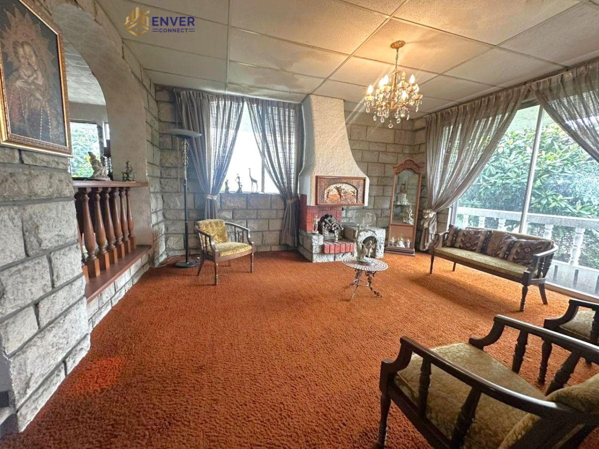 Propiedad Comercial en Venta – Av. de las Américas, Cuenca - 1