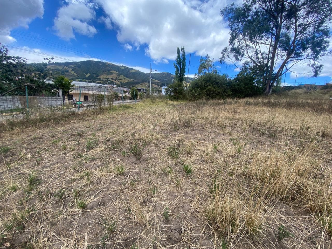 Terreno en Venta Oyambarillo Tababela - 1