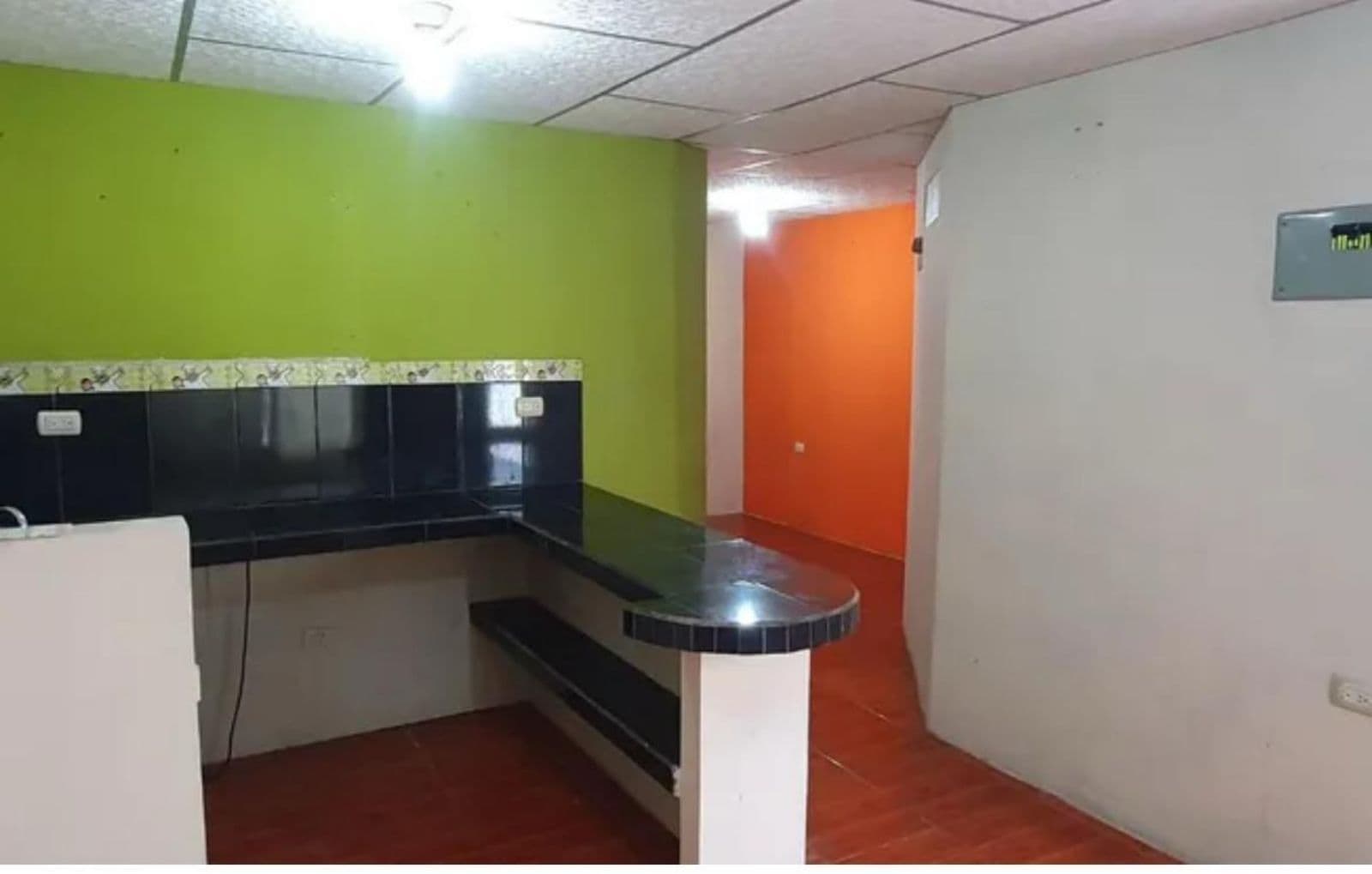 Venta casa Suburbio Sur de Guayaquil, 5 Habitaciones, g.v. - 1