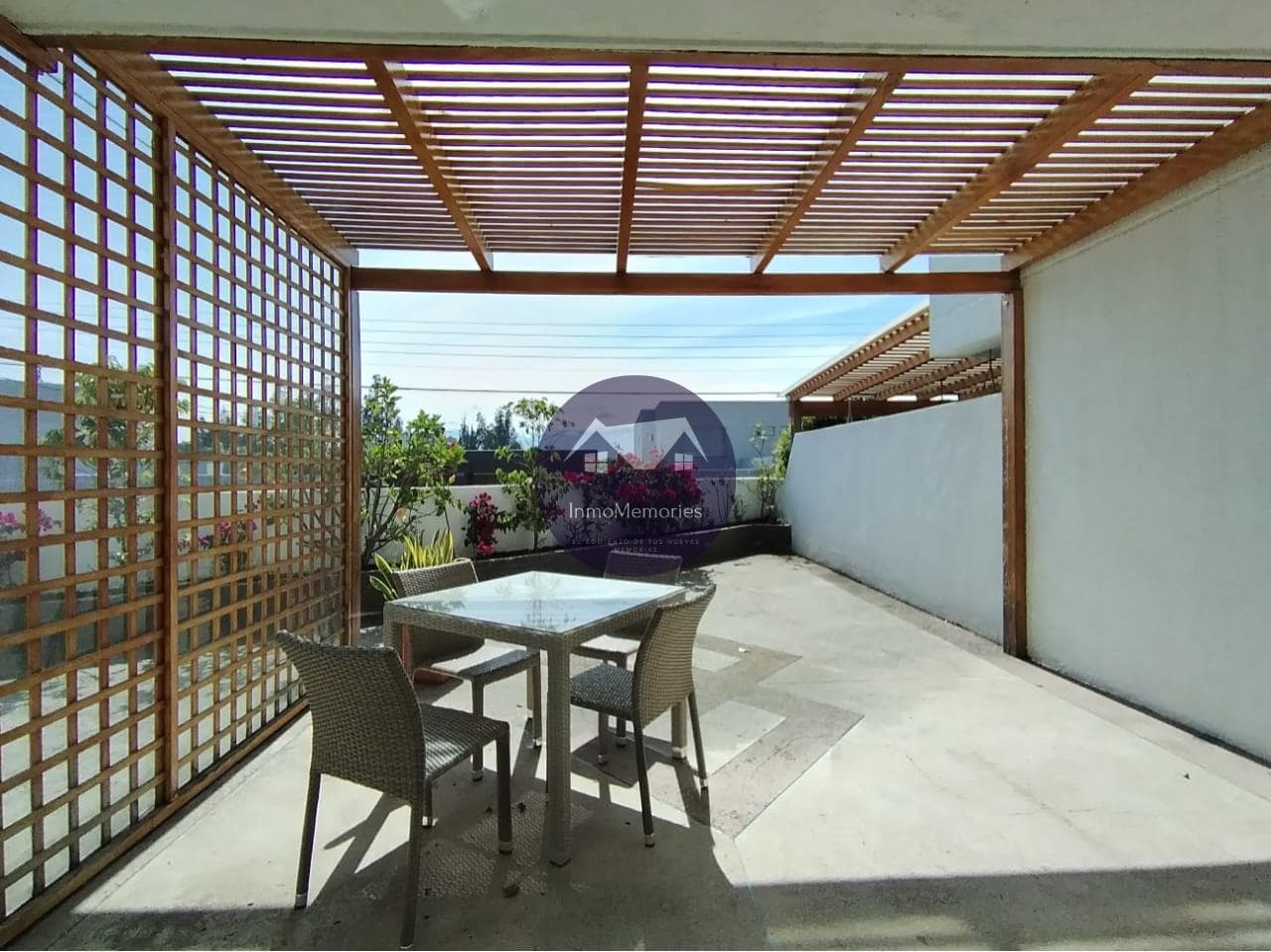 Lindo departamento Urbanización exclusiva, sector Miravalle, 3 dormitorios - 1