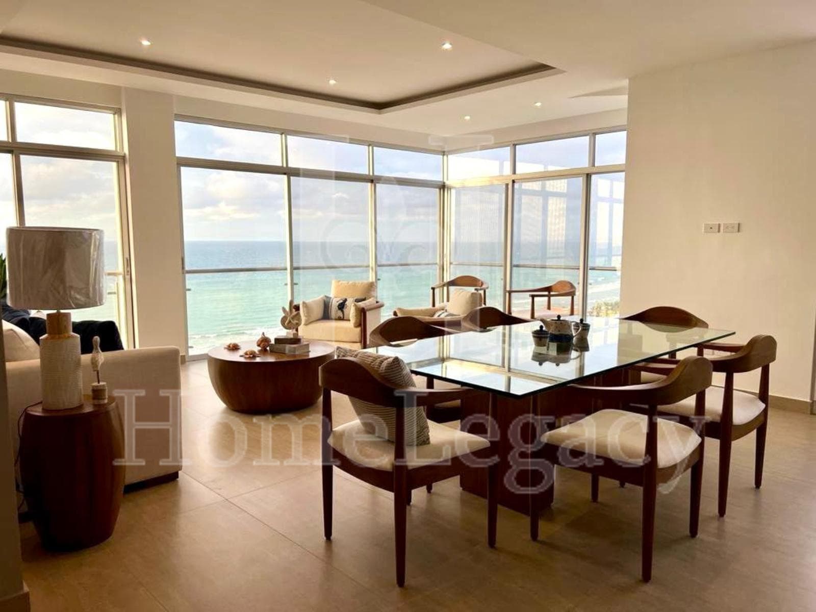 Venta de Departamento Frente al Mar con 4 Habitaciones - Santa Elena MN - 1