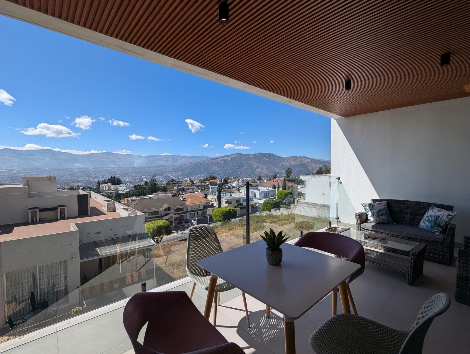 Departamento de venta ubicado en Vista Grande. Espectacular vista, áreas comunales - 1