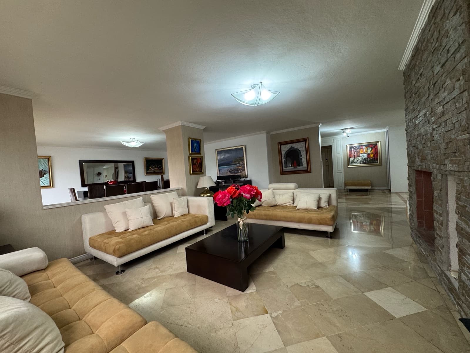 DEPARTAMENTO VENTA QUITO TENIS BAJO - 1