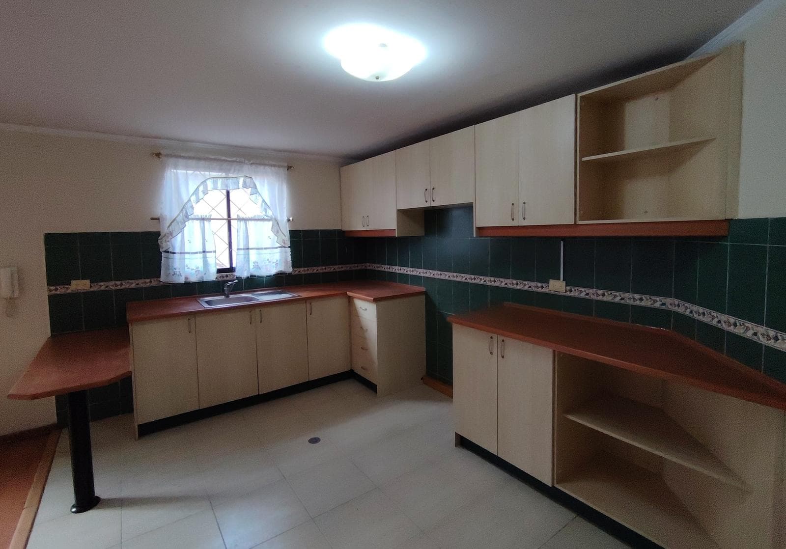 ARRIENDO DEPARTAMENTO DE DOS DORMITOROS CON PARQUEADERO EN EL CONJUNTO CIUDAD OCCIDENTE - 1