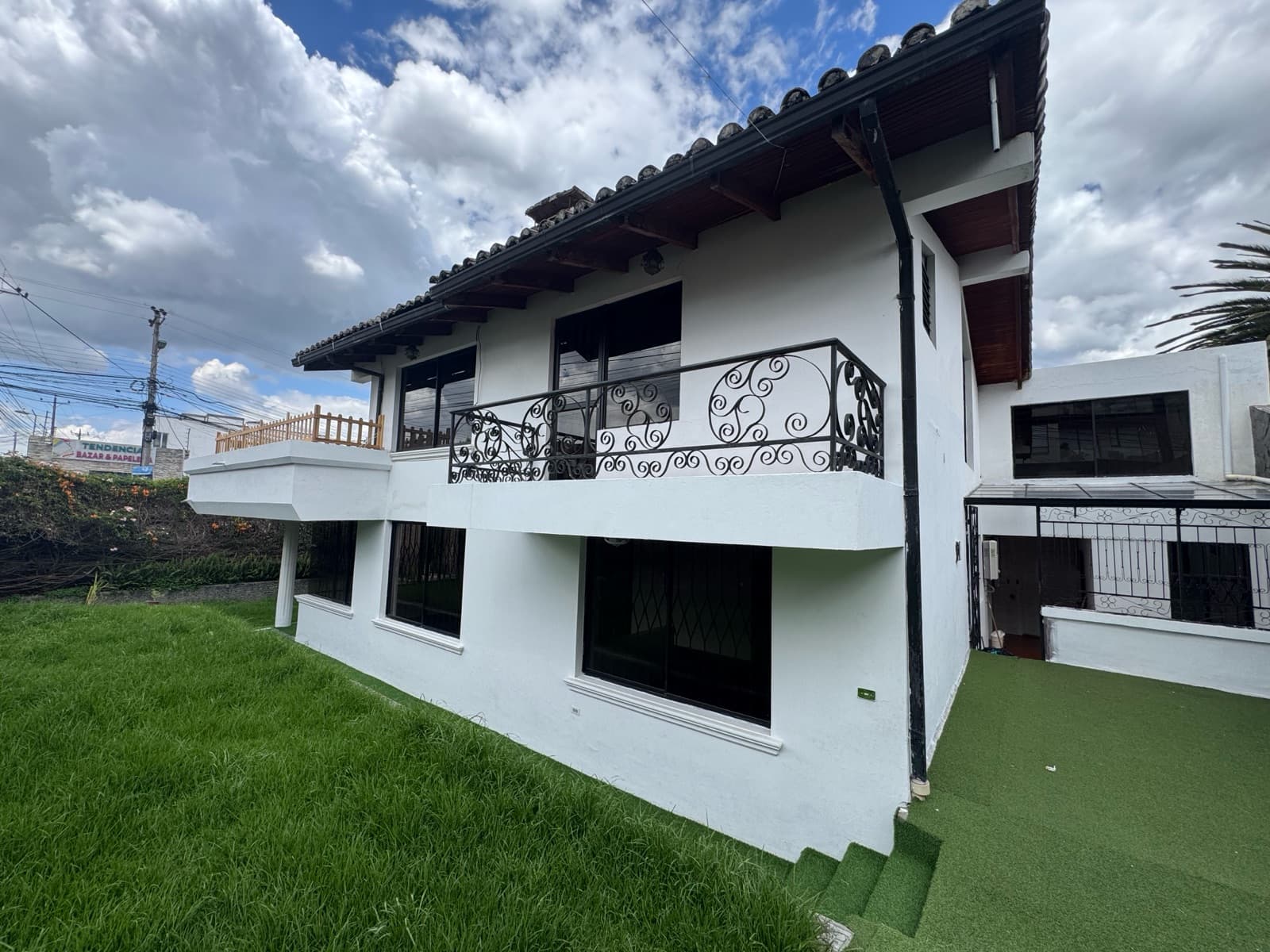 CASA INDEPENDIENTE EN RENTA - 1