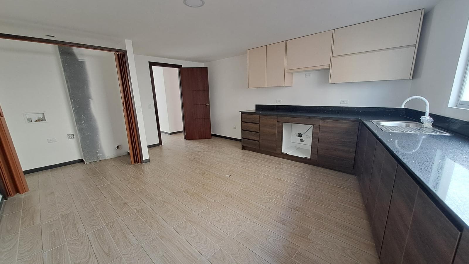 Venta departamento nuevo - La Kennedy - 1