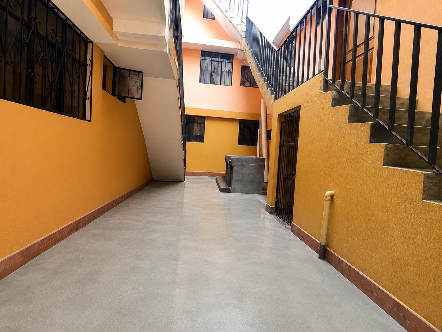 Oportunidad Única: Casa Rentera Productiva en La Magdalena - 1
