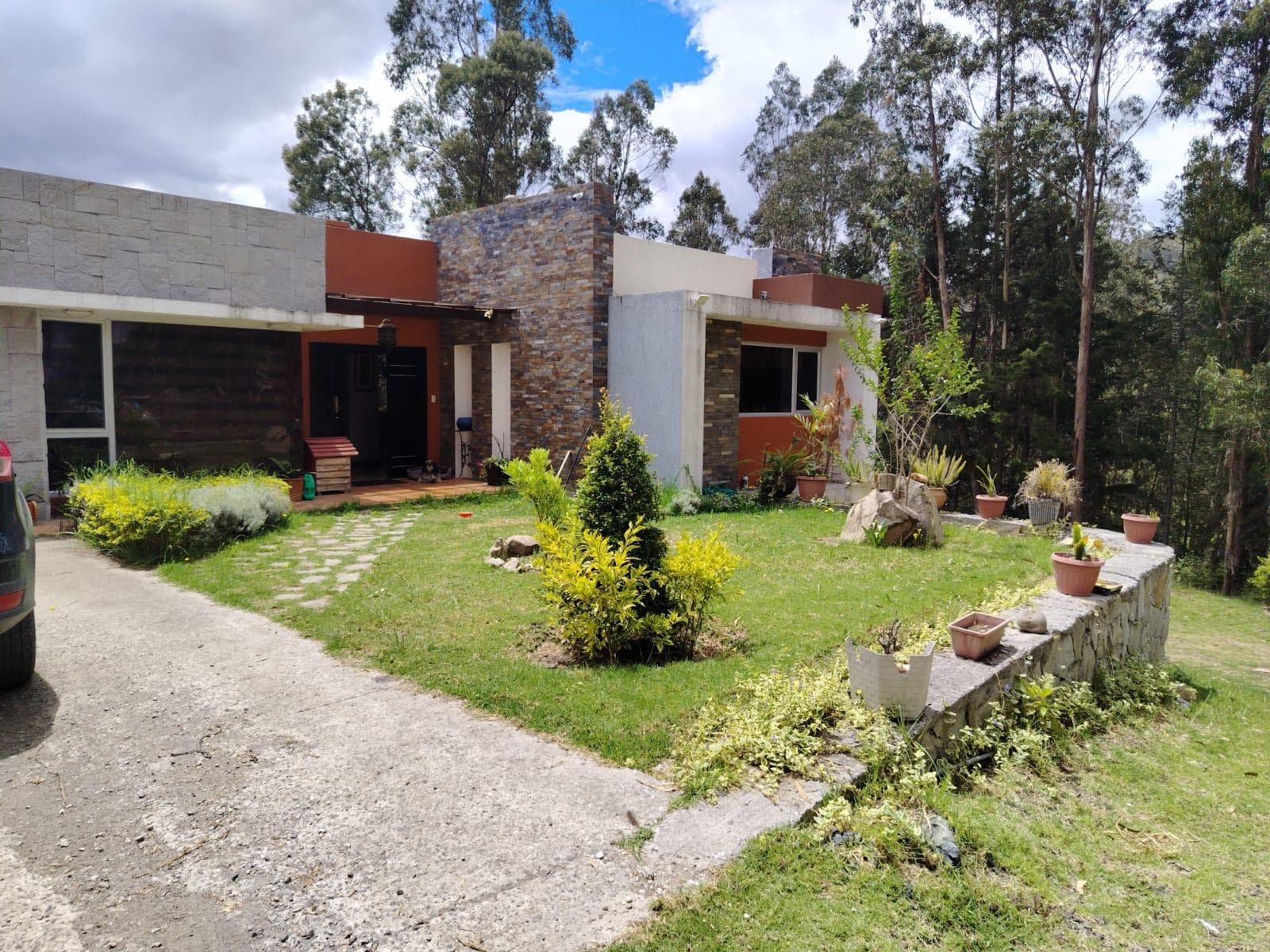 *HOGAR PARA TU TRANQUILIDAD EN VENTA - SECTOR, PAMPA VINTIMILLA - AZUAY, ECUADOR. (Cerca de Cuenca y Azogues) - 1