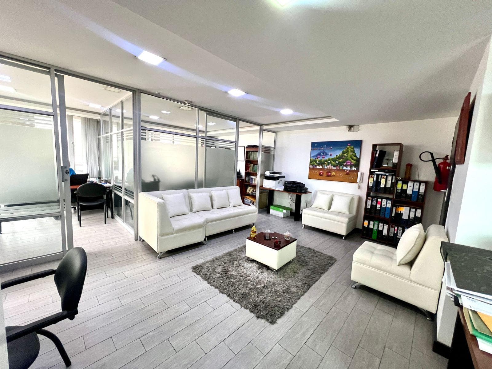 MV - SECTOR CAROLINA EN VENTA OFICINA CON BALCON 77.60M2 - 1