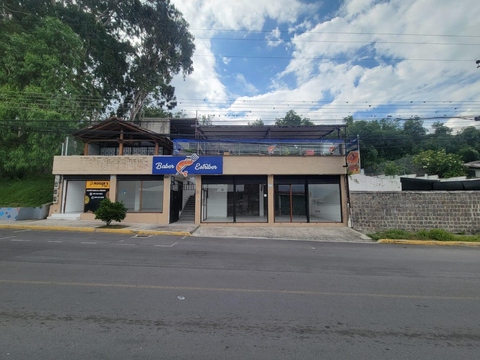 Arriendo Local Comercial La Primavera 1 Cumbaya - 1