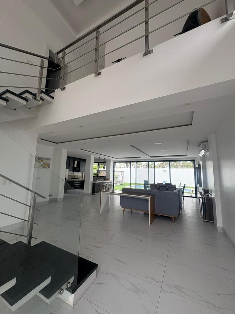 Casa en ALQUILER FULL AMOBLADA, Urb. Mónaco Isla Mocolí vía Samborondón - 1