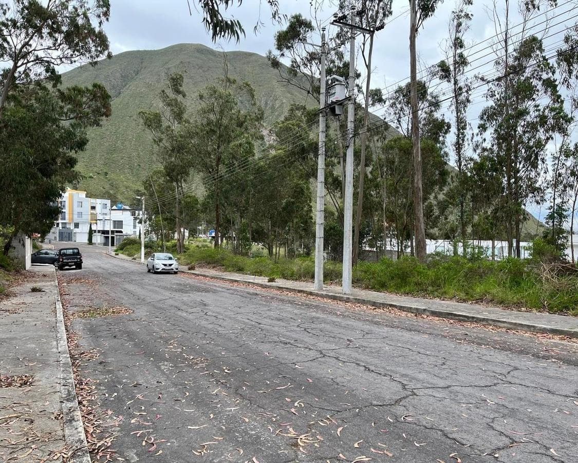 Oportunidad Terreno en la Mitad del Mundo - 1