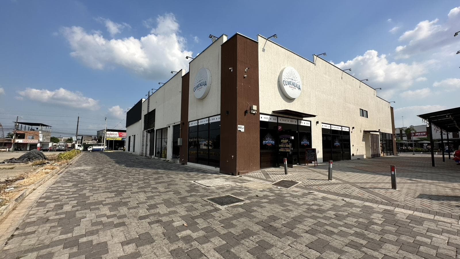 VENTA DE TERRENO COMERCIAL SOBRE LA VIA QUEVEDO - EL EMPALME - 1