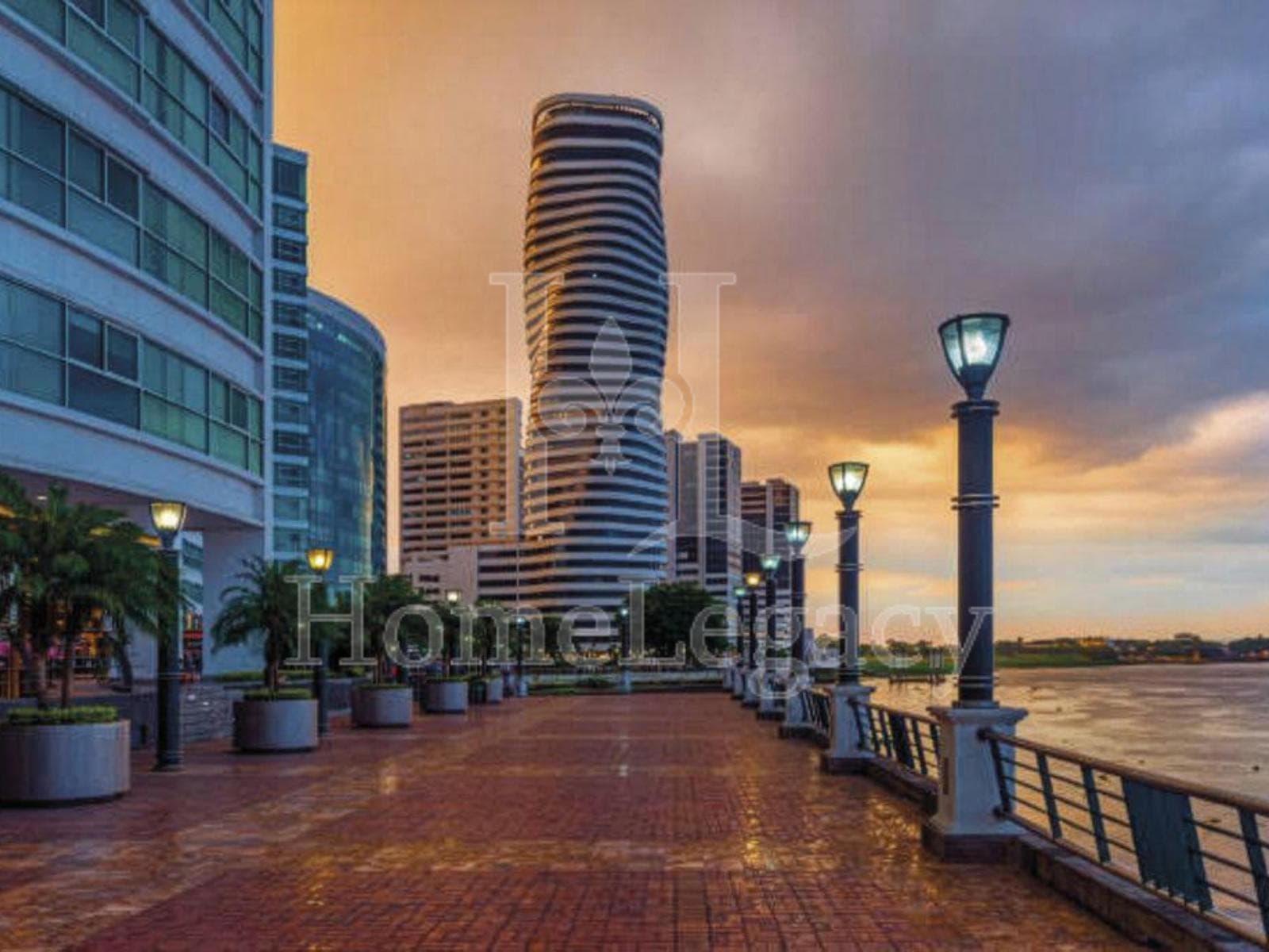 Venta de Oficina Tipo Penthouse en Edificio Point - Puerto Santa Ana - Guayaquil AM - 1