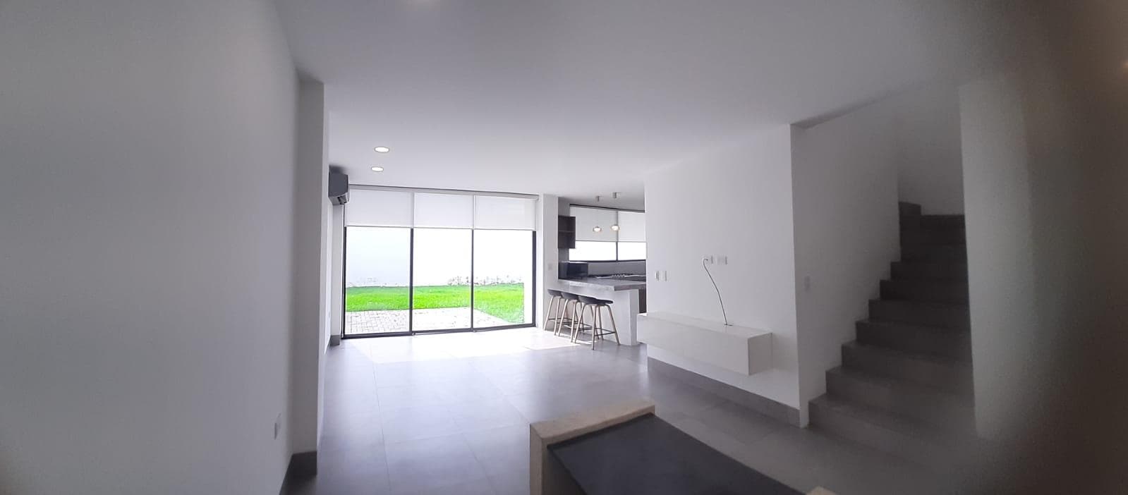 Casa en alquiler Urb La Costa, Samborondon - 1