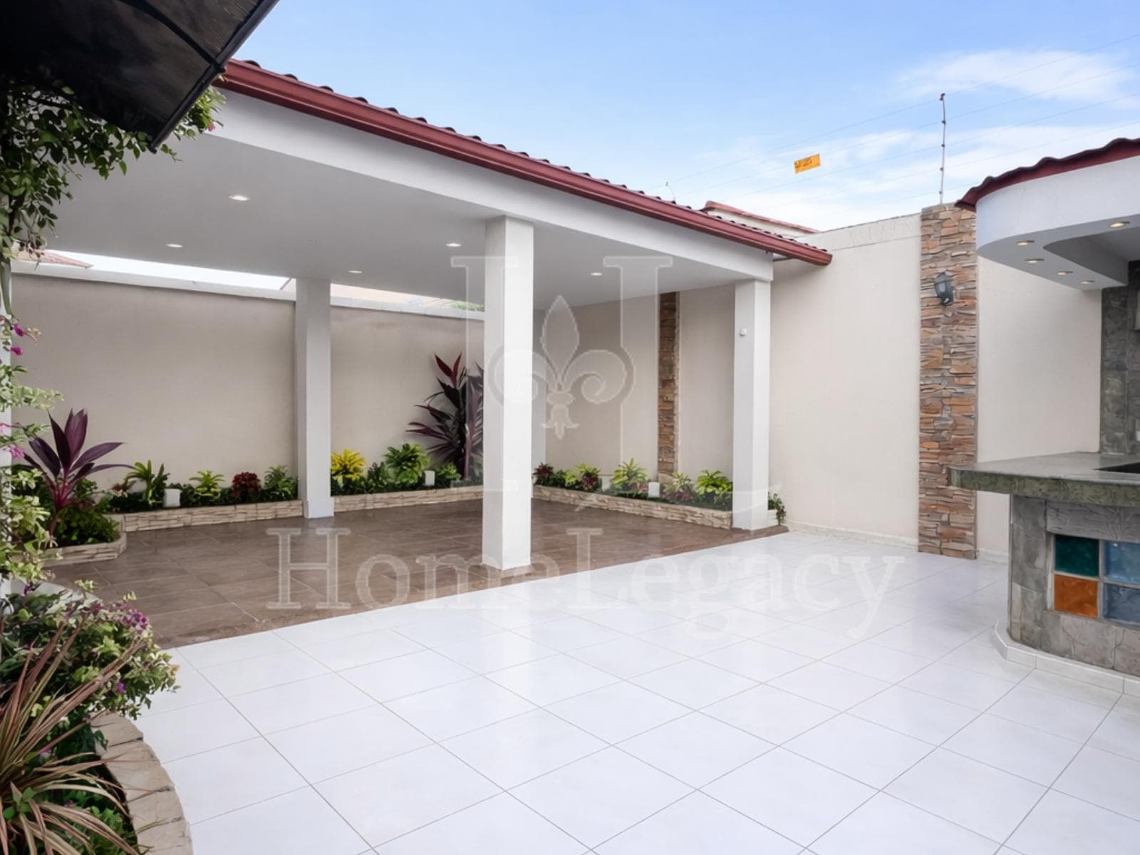 Alquiler de Casa con Patio Techado y Amplio en Ciudad Celeste AM - 1