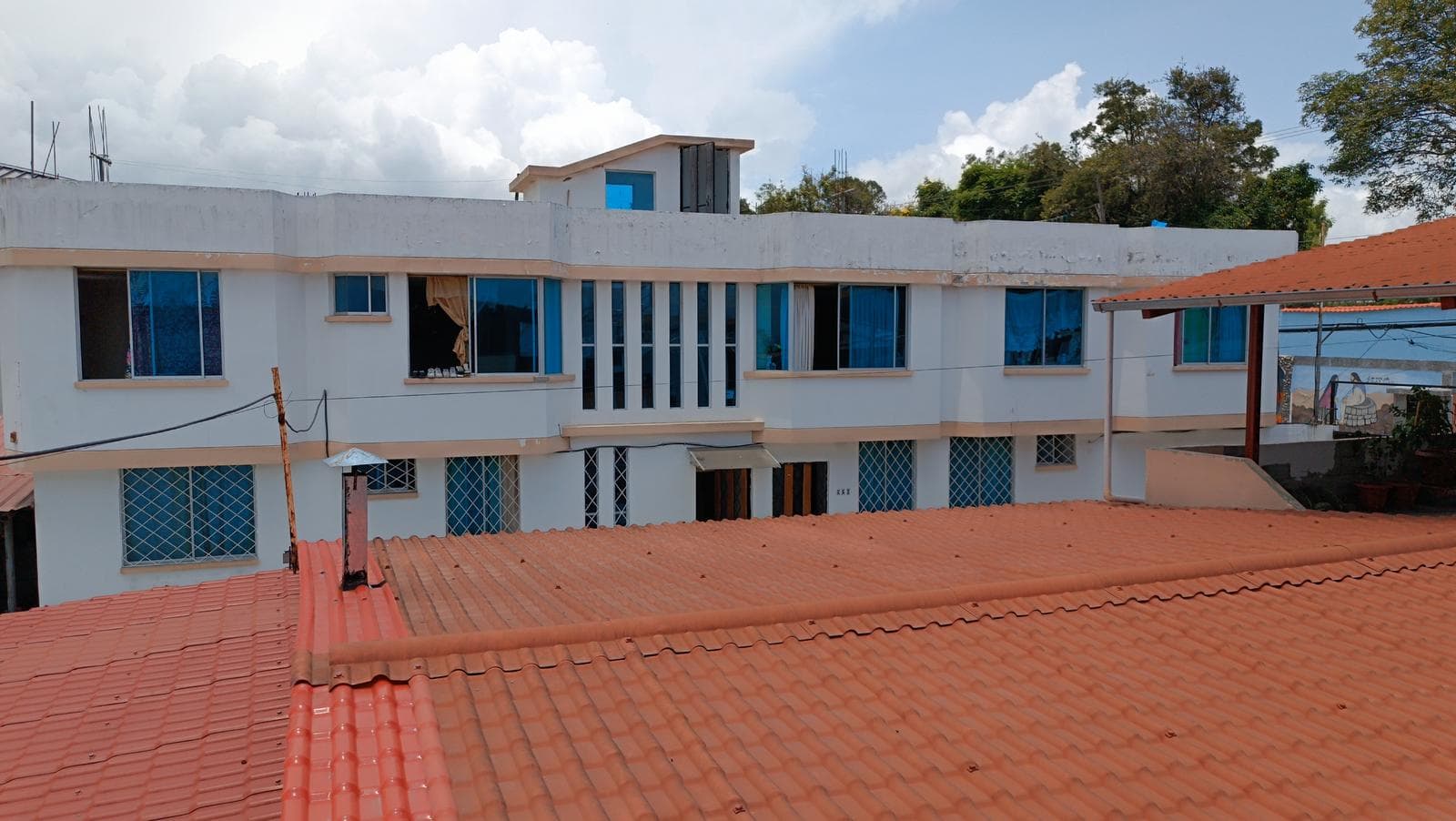 Calderón - Marianitas, Terreno 5.000 m2 con Casa 310 m2 - 1