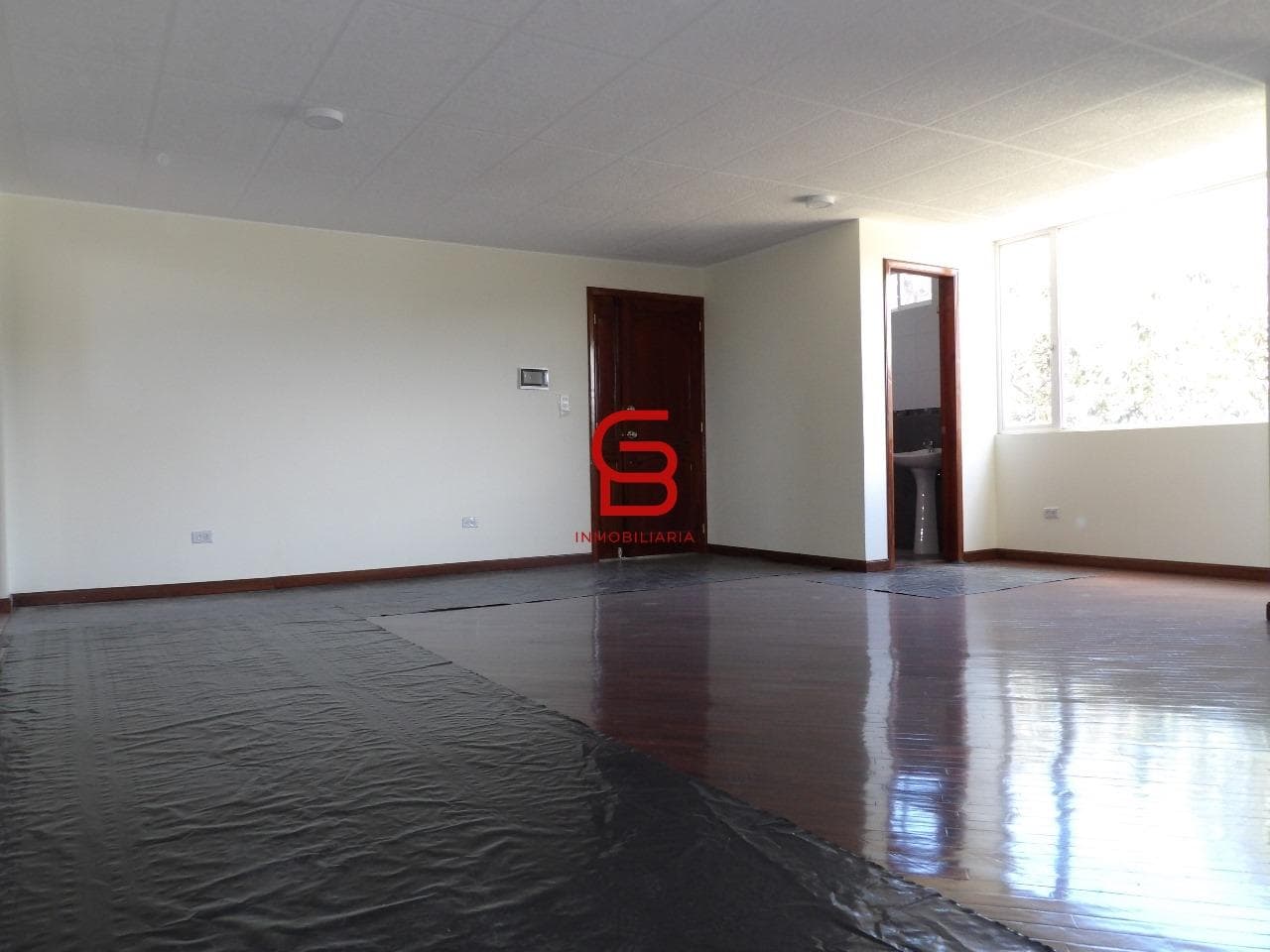 VENDO DEPARTAMENTO 2 DORMITORIOS PLANTA BAJA NAYÓN - 1