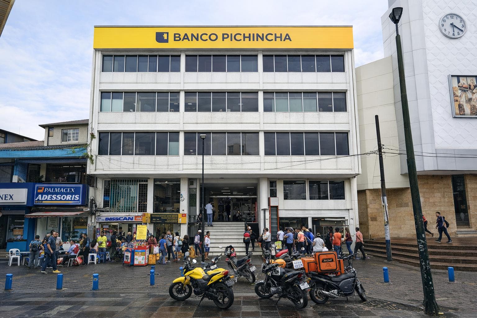 Edificio Comercial en Santo Domingo - 1