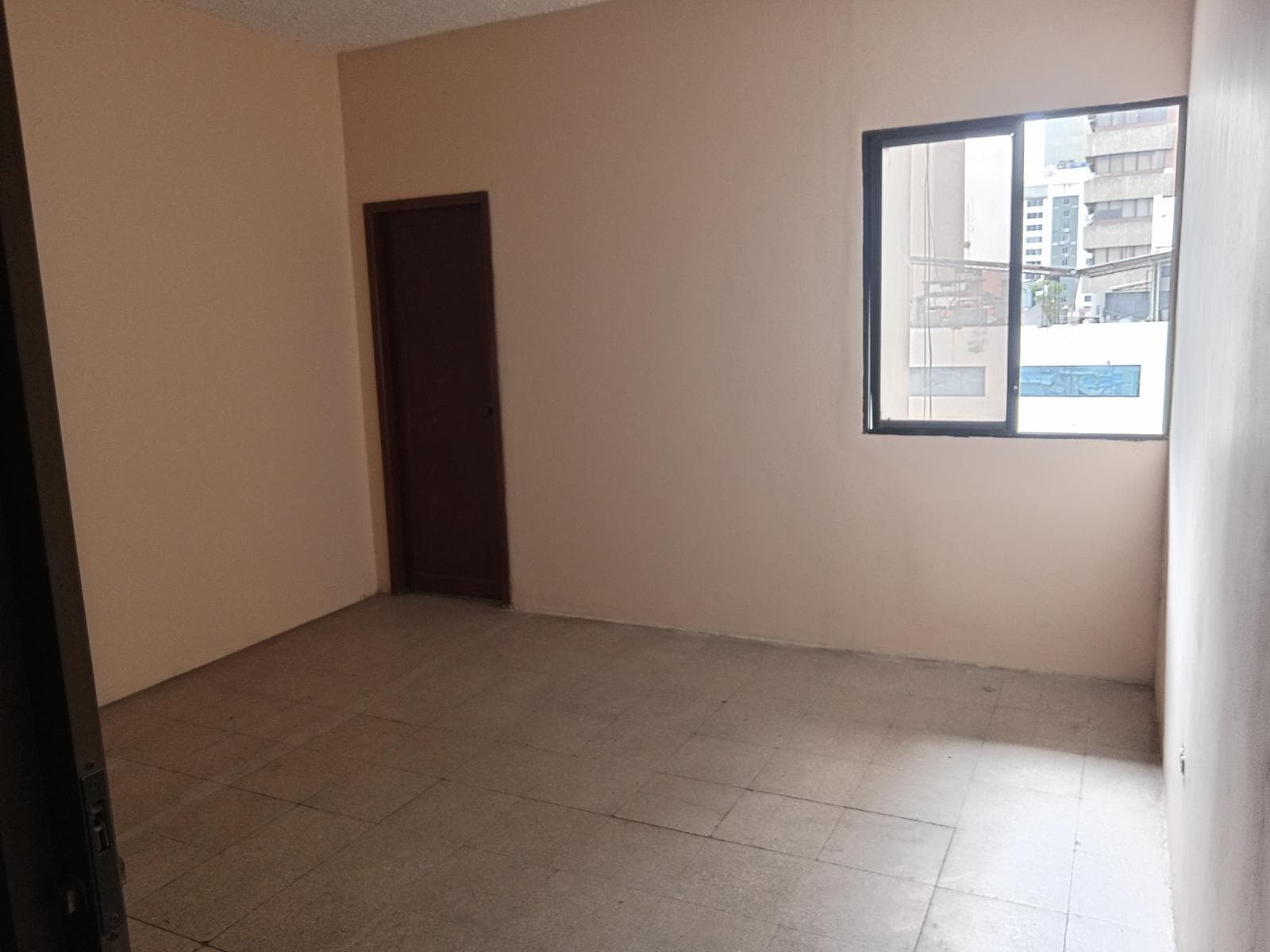 VENTA DE OFICINA GRAN PASAJE (VP) - 1