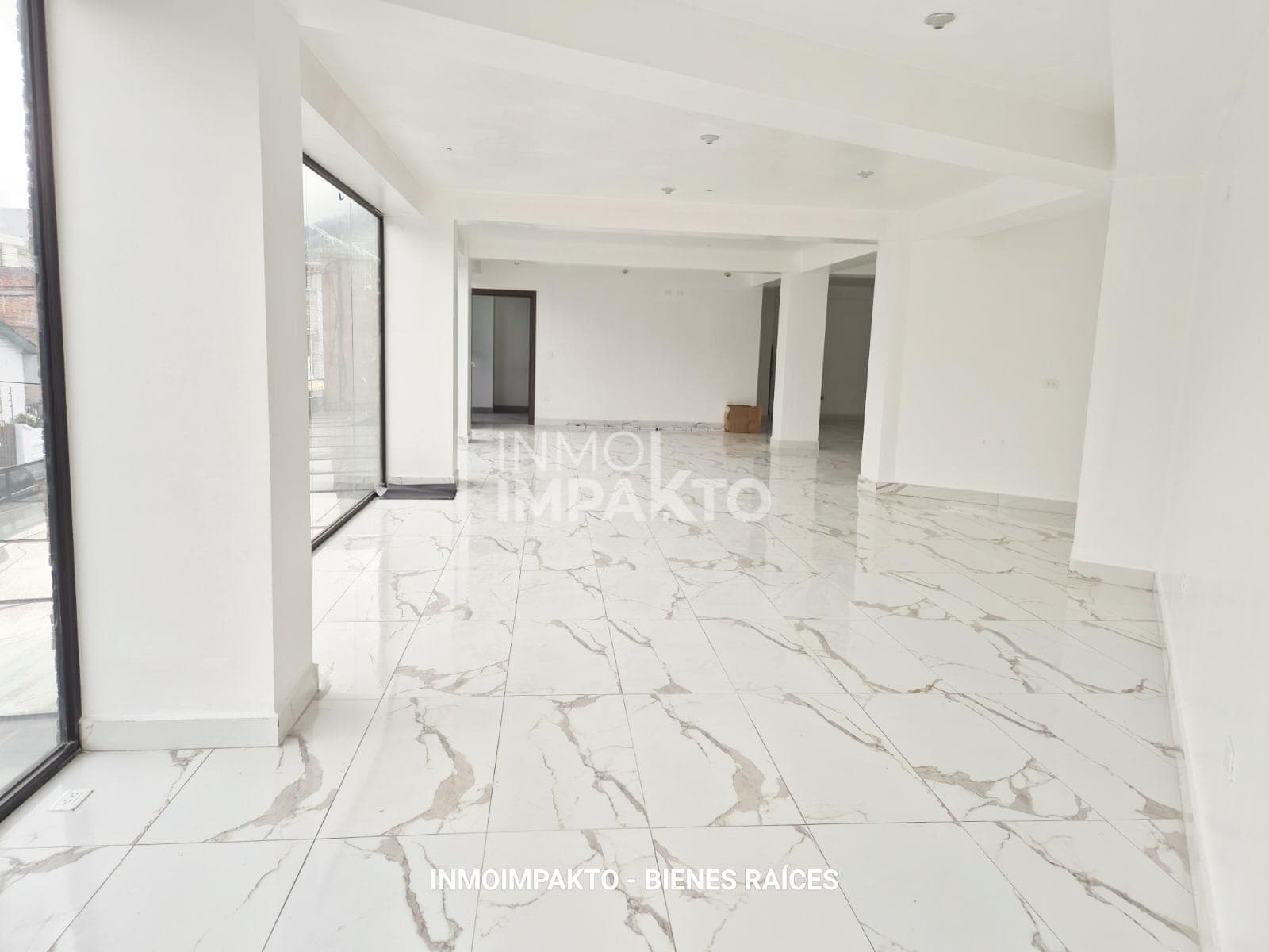 Local Comercial Segunda Planta en Arriendo La Villaflora - 1