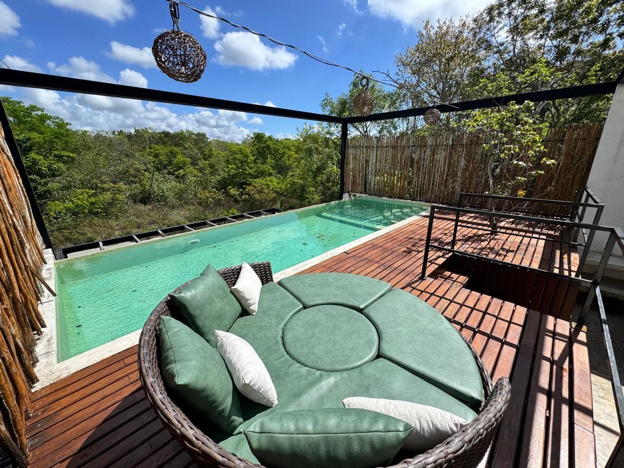 PRECIO DE OPORTUNIDAD: Villa Lista para Habitar Terreno Adyacente en Riviera Tulum - 1