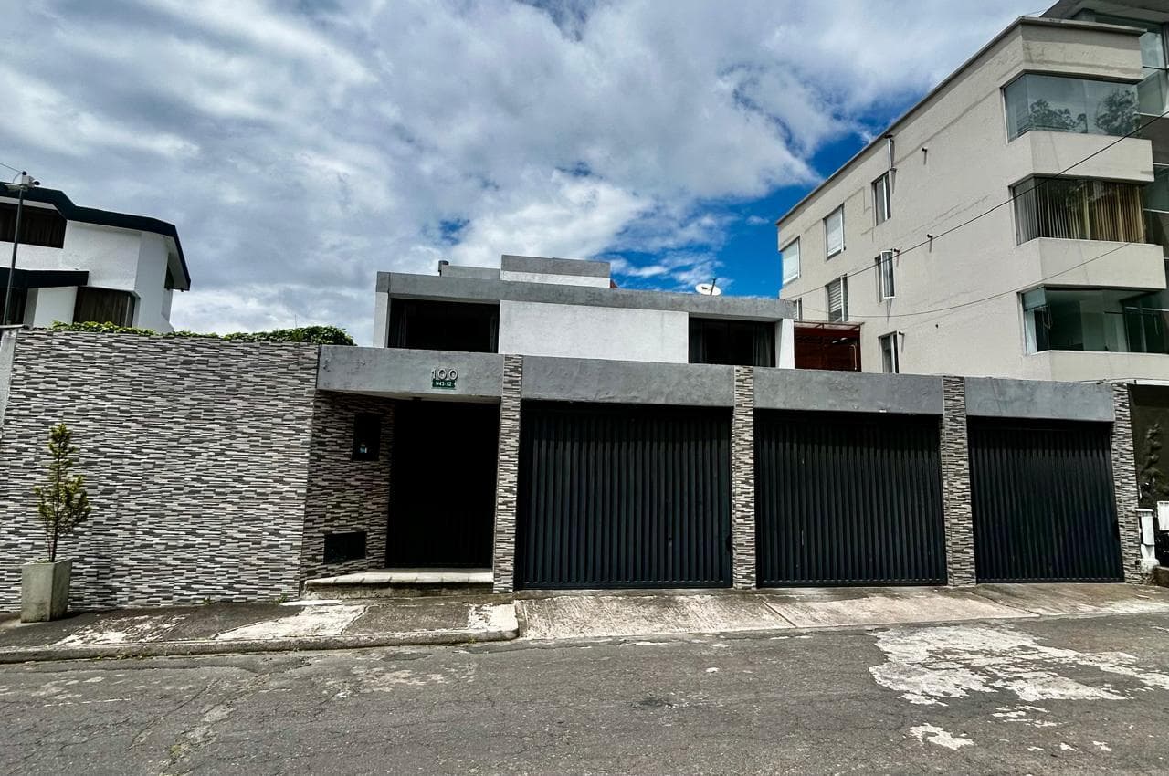 Casa en Norte de Quito - 1