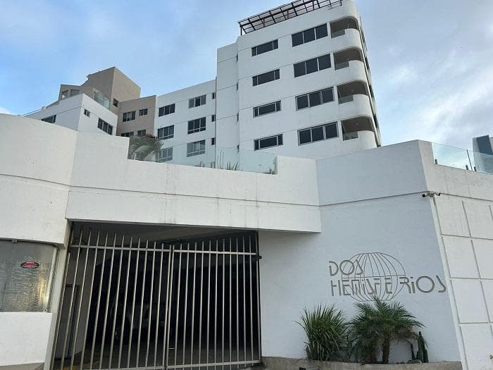 VENTA DEPARTAMENTO BAHIA DE CARAQUES MANABI por urgencia economica - 1