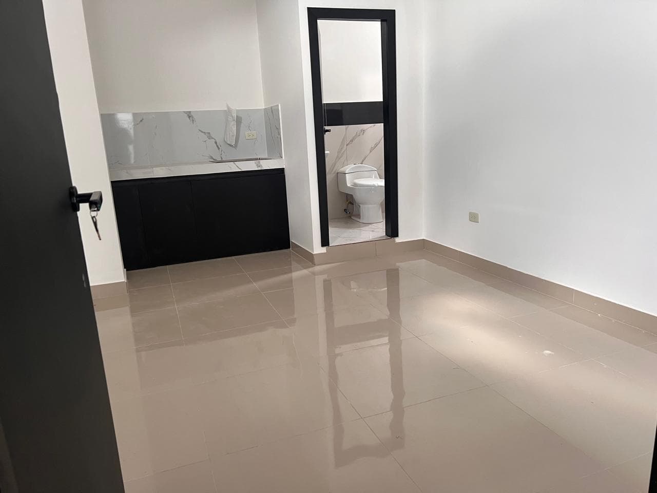 Alquiler de Suite 1 habitaciones en Urdesa Central. E.D - 1