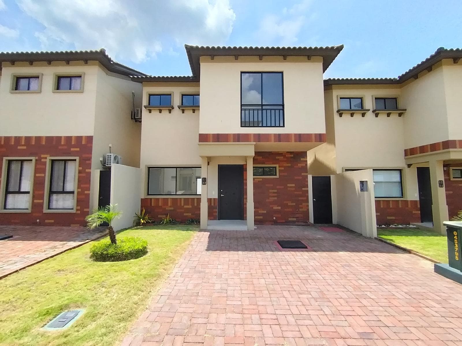 Venta casa Urb. Costa Brisa Via a La Costa Km 19.5, 3 dormitorios, a.n. - 1