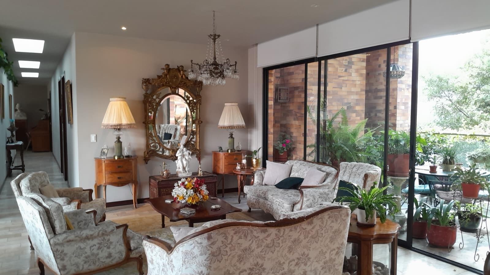 Departamento en venta Cumbayá $415000 con 3 dormitorios 227.50 mts - 1