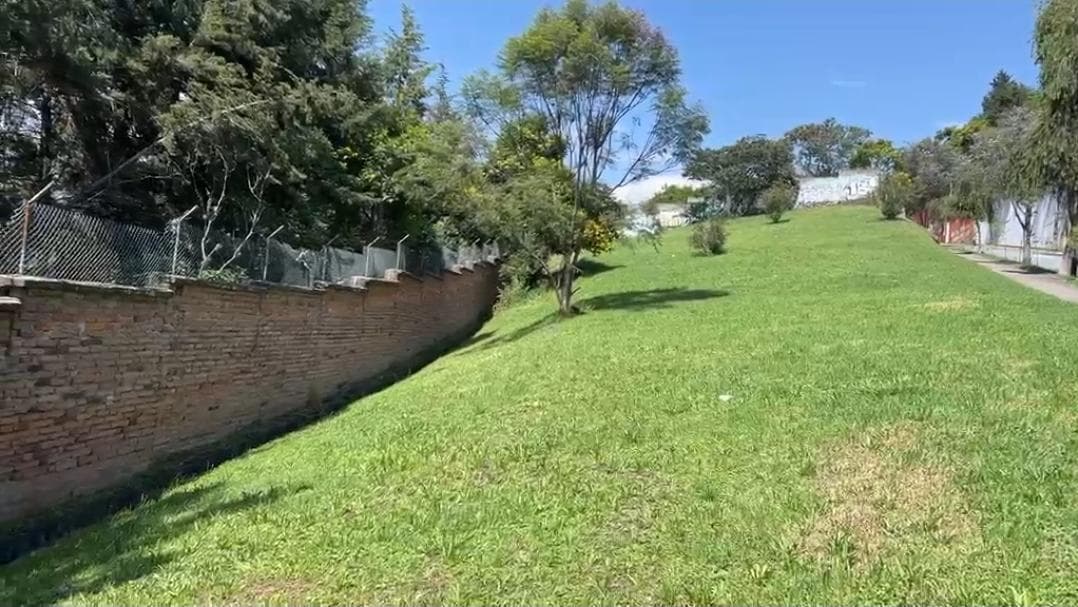Terreno de venta en Cumbayá, sector la cervecería - 1