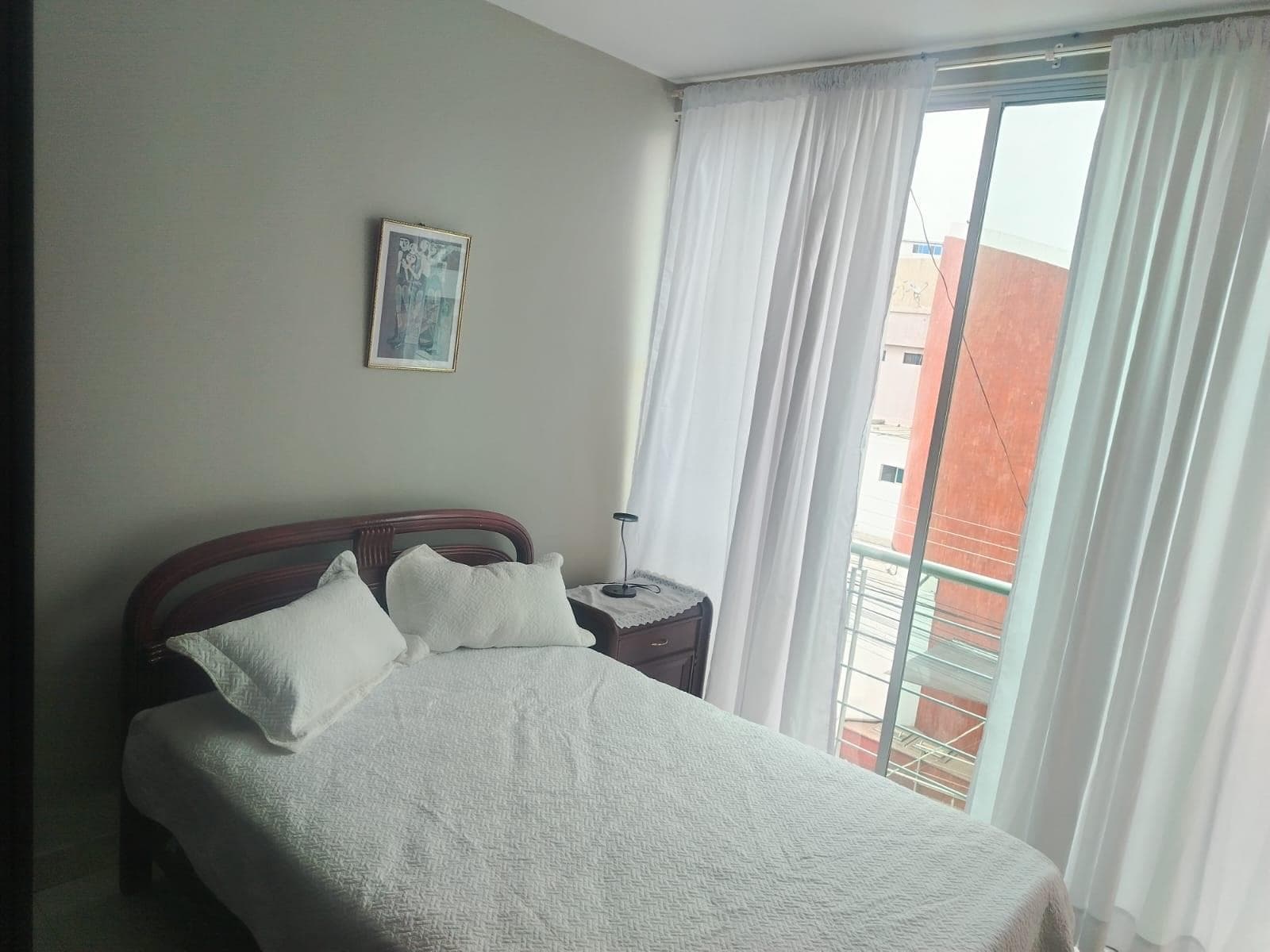 Alquiler de Suite amoblada 1 habitacione en Kennedy Norte. S.L.S - 1