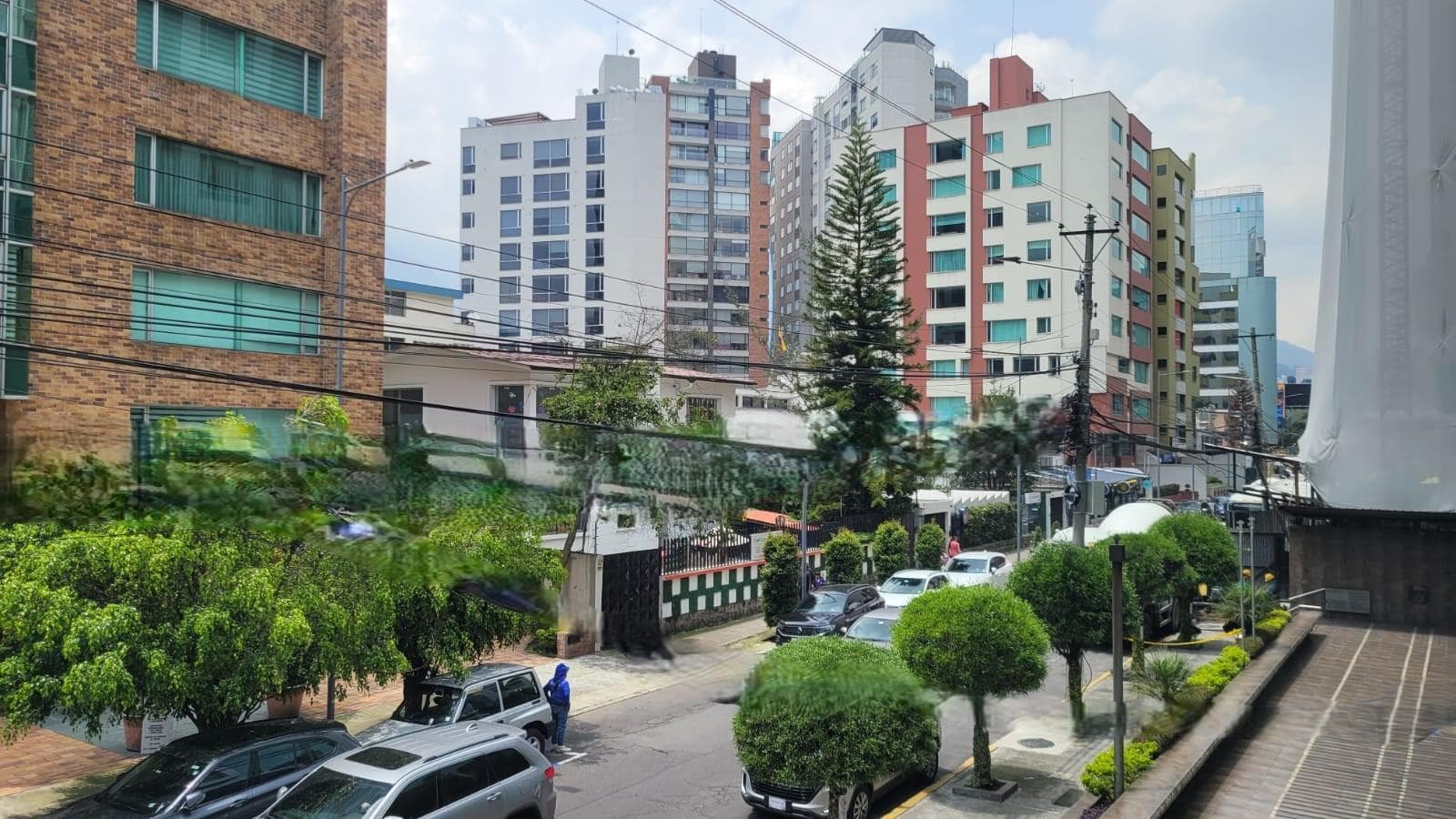 Vendo Oficina 60 m², vista frontal cerca Parque la Carolina. - 1