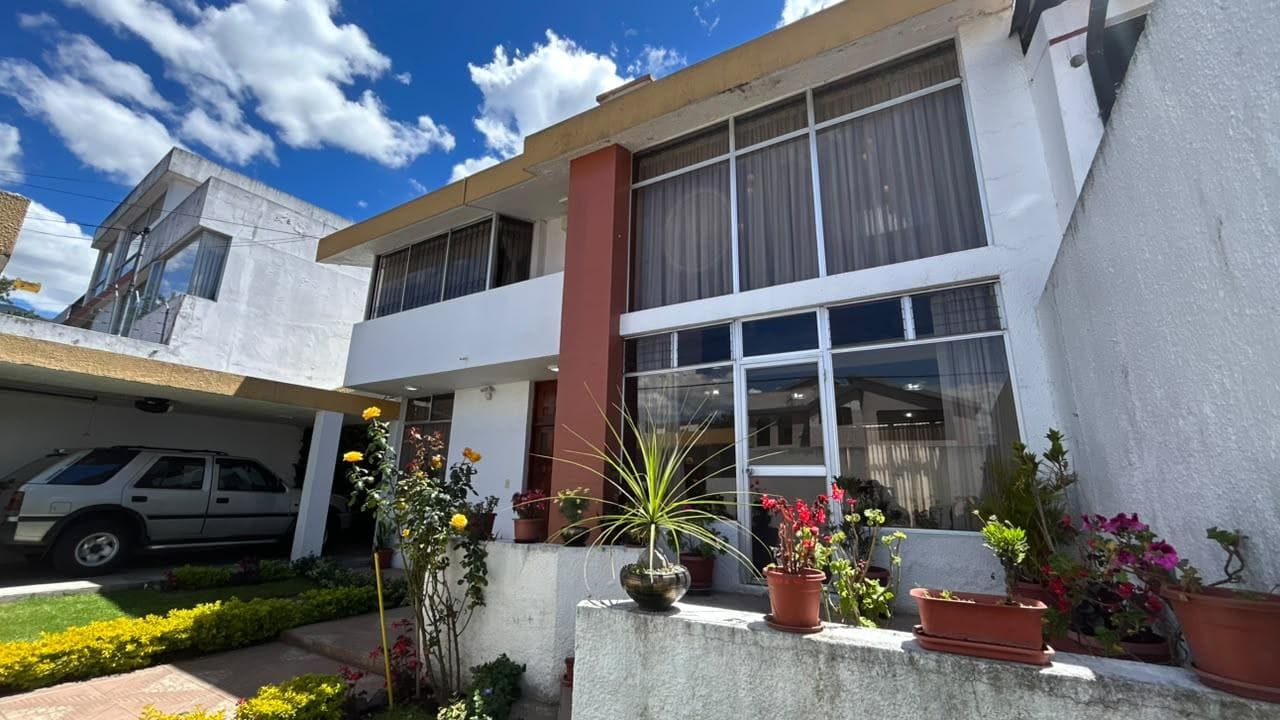 CASA DE VENTA LA PRENSA - 1