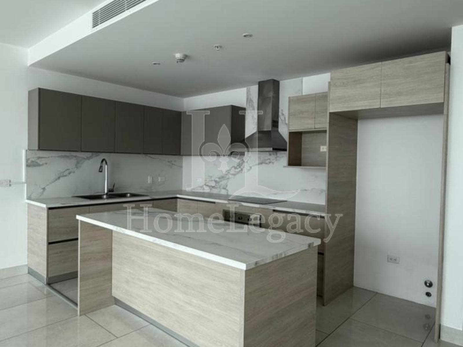 Venta de Departamento con Vista al Río en Samborondón, Isla Mocolí AM - 1