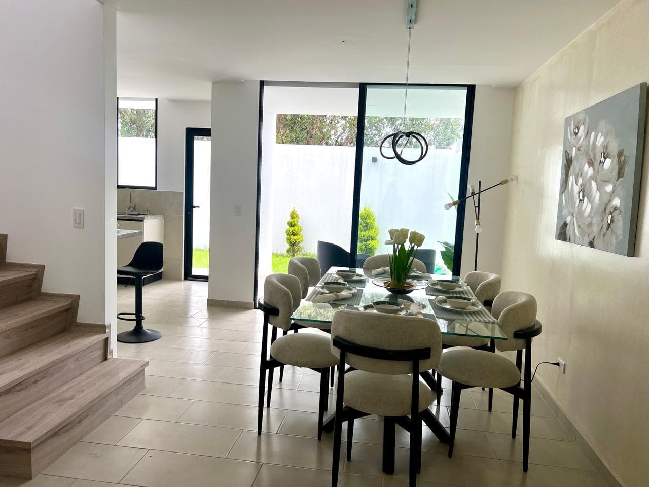 MV- SECTOR PUEMBO, EN VENTA HERMOSA CASA CON AMPLIO JARDÍN Y TERRAZA DE DOS PISOS A ESTRENAR 3D 116.25 M2 - 1