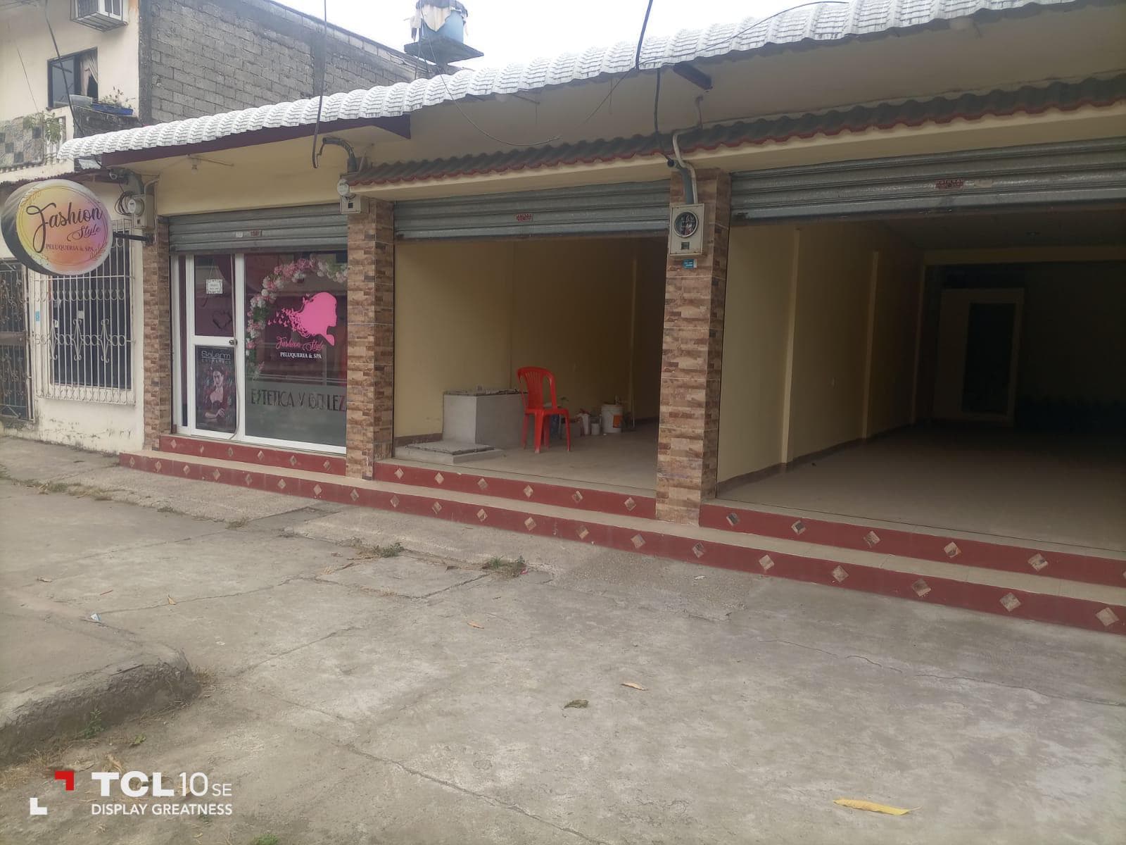 VENTA 3 LOCALES COMERCIALES AV. PRINCIPAL PRIMAVERA 2 , DURAN (AGE) - 1