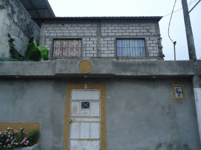 Guayacanes. Villa 2 pisos 3 dormitorios. Vehicular. Medianera. Privada  $85.000,oo