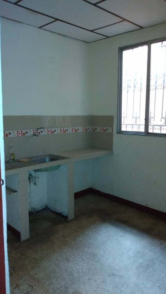 Arriendo un departamento con dos dormitorios, sala, comedor, cocina y lavandería