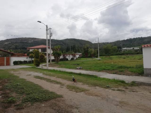 Lote de 967m2 de venta en Santiago del Rey, Ibarra, Imbabura.